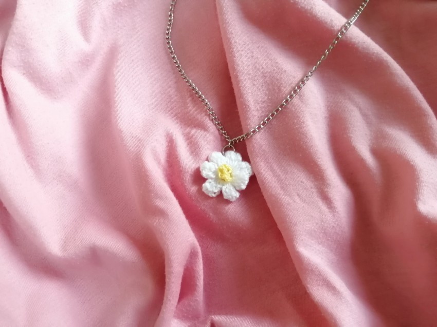 Flower Necklace (Crochet)