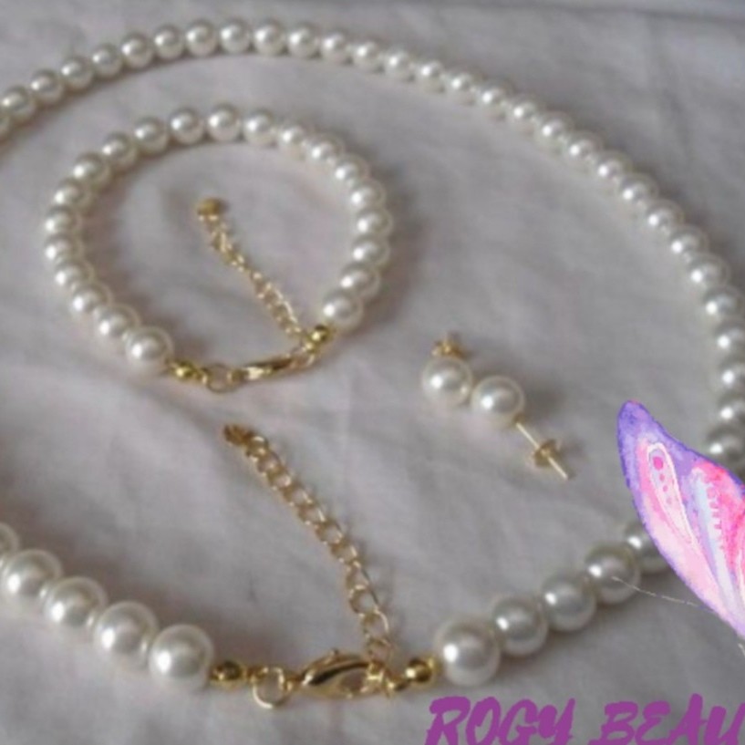 Chain, Bracelet & Earrings
