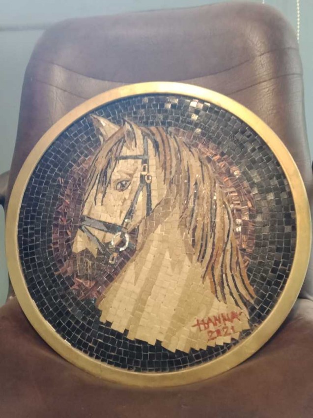 (الحصان الأشقر (فن الموزاييك